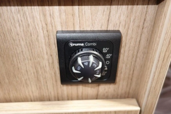                         Samochód kempingowy kamper fabrycznie nowy Carado T448 - zdjęcie 3
                        