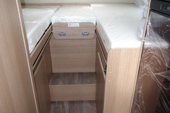                         Samochód kempingowy kamper fabrycznie nowy Carado T448 - zdjęcie 8
                        