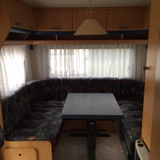                         Przyczepa Hobby 495UL z przedsionkiem - zdjęcie 4
                        