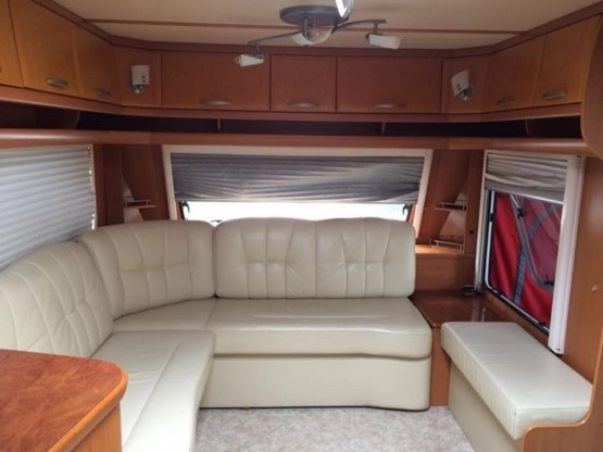                         Przyczepa Fendt Diamant 590 2005r. - zdjęcie 2
                        