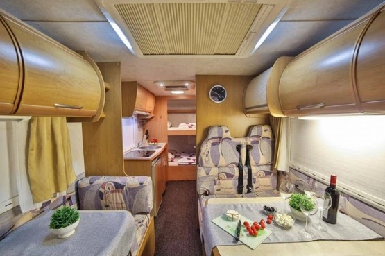                         Ford Kentucky Camp 8-osobowy - zdjęcie 5
                        