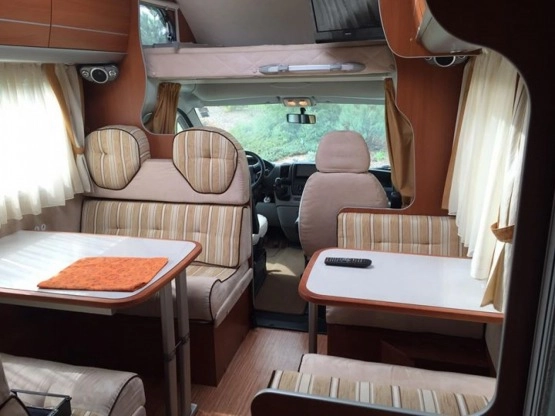                         Kamper Fiat Ducato - możliwość wymiany! - zdjęcie 1
                        
