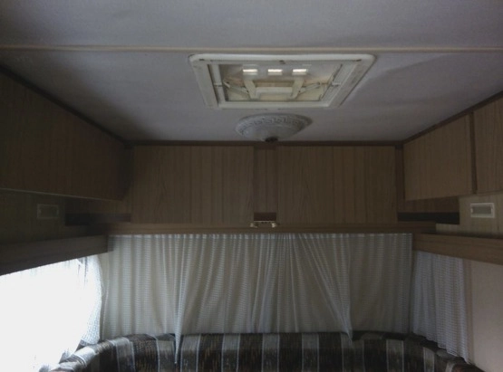                         Przyczepa Campingowa KIP GOLDSTREAM G.445 CHATEAU - zdjęcie 8
                        