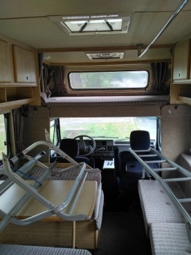                         Sprzedam kamper PEUGEOT J5 - zdjęcie 4
                        