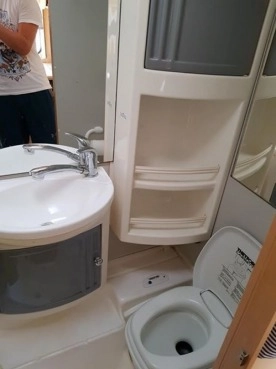                         Przyczepa Dethleffs 4 os. Mover 2001r. - zdjęcie 3
                        