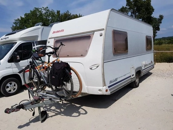                         Przyczepa Dethleffs 4 os. Mover 2001r. - zdjęcie 5
                        