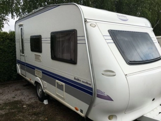                         Przyczepa Hobby 440SF, mover, przedsionek Isabella z karbonowym stelażem - zdjęcie 6
                        