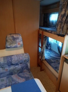                         Kamper Chausson - zdjęcie 4
                        