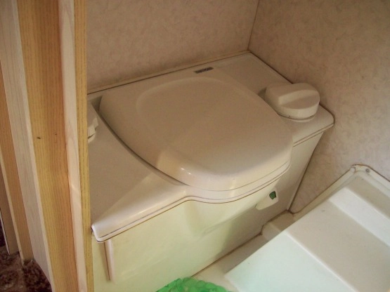                         sprzedam przyczepe kempingowa Home -Car - zdjęcie 4
                        