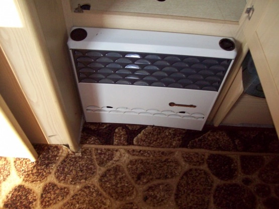                         sprzedam przyczepe kempingowa Home -Car - zdjęcie 7
                        