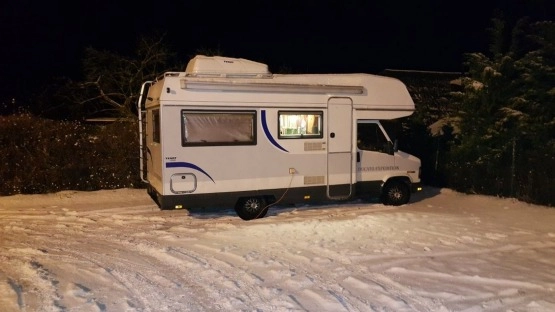                         Fiat Ducato z 1991r., 1,9TD, 86 koników. 6 osób do jazdy i spania - zdjęcie 11
                        