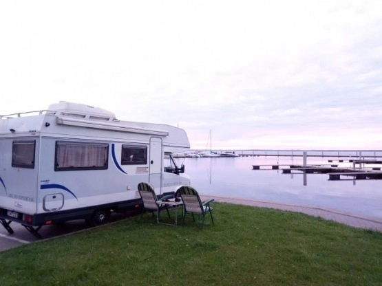                         Fiat Ducato z 1991r., 1,9TD, 86 koników. 6 osób do jazdy i spania - zdjęcie 18
                        