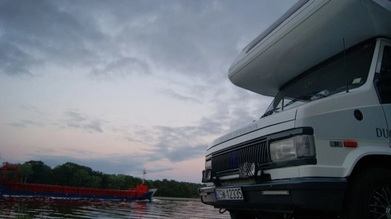                         Fiat Ducato z 1991r., 1,9TD, 86 koników. 6 osób do jazdy i spania - zdjęcie 6
                        