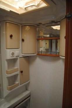                         HOBBY 560 Zarejestrowana! Bogato Wyposażona! Przedsionek! 2008 ROK TANIO - zdjęcie 10
                        