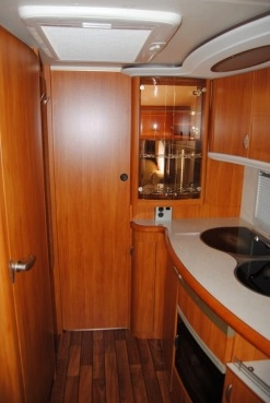                         HOBBY 560 Zarejestrowana! Bogato Wyposażona! Przedsionek! 2008 ROK TANIO - zdjęcie 15
                        