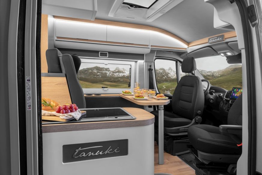 Proace Max Tanuki. Największy kampervan w ofercie Toyota Professional 5