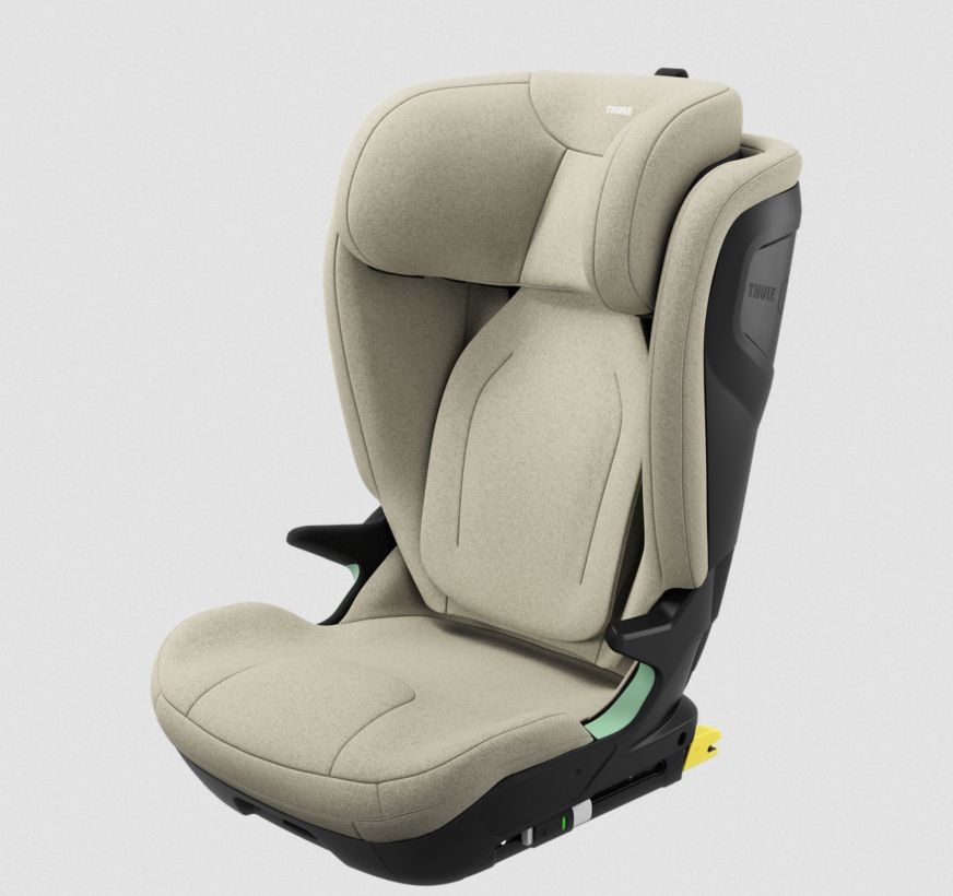 Thule Palm – fotelik dla starszaków, który sprawdza się w kamperze 1