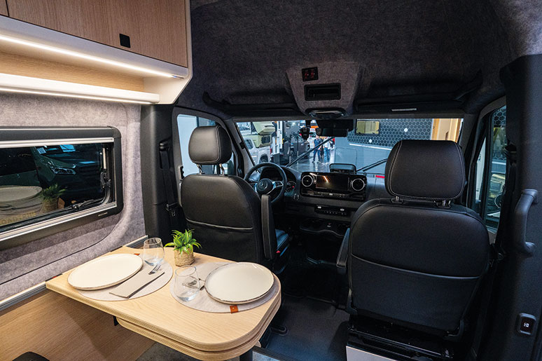 Balcamp Scorpio na bazie 190-konnego Mercedesa 3