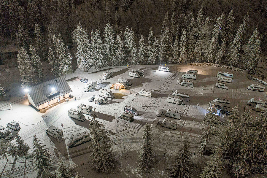 Całoroczne kamperparki w górach