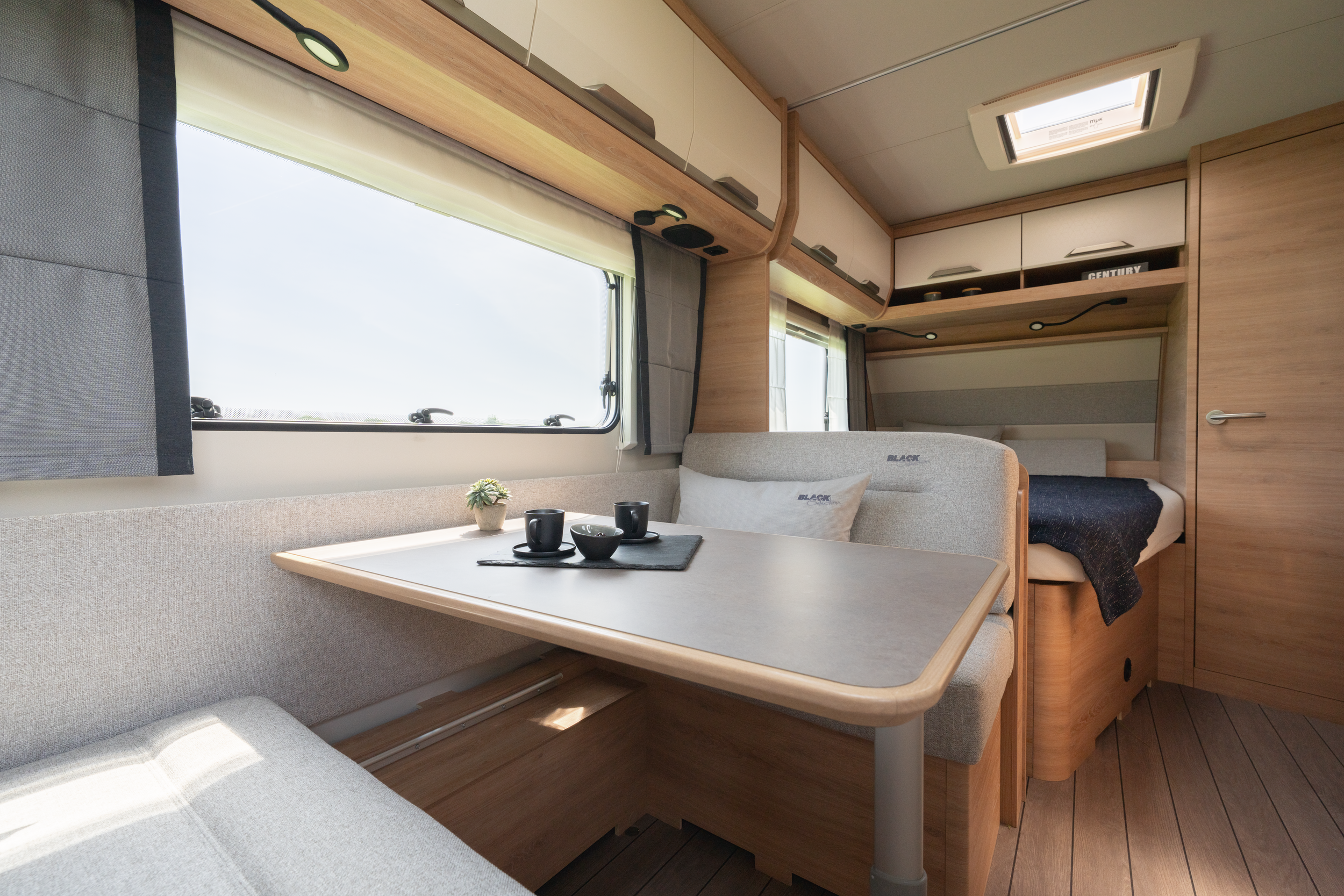 Knaus Sudwind Blask Selection