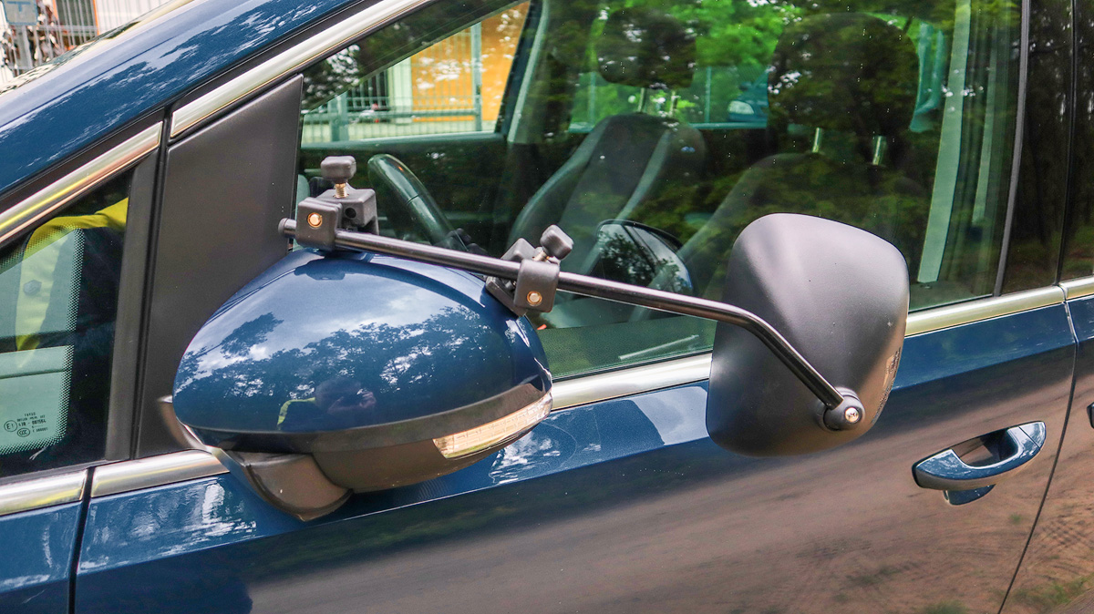 Lusterka do przyczepy