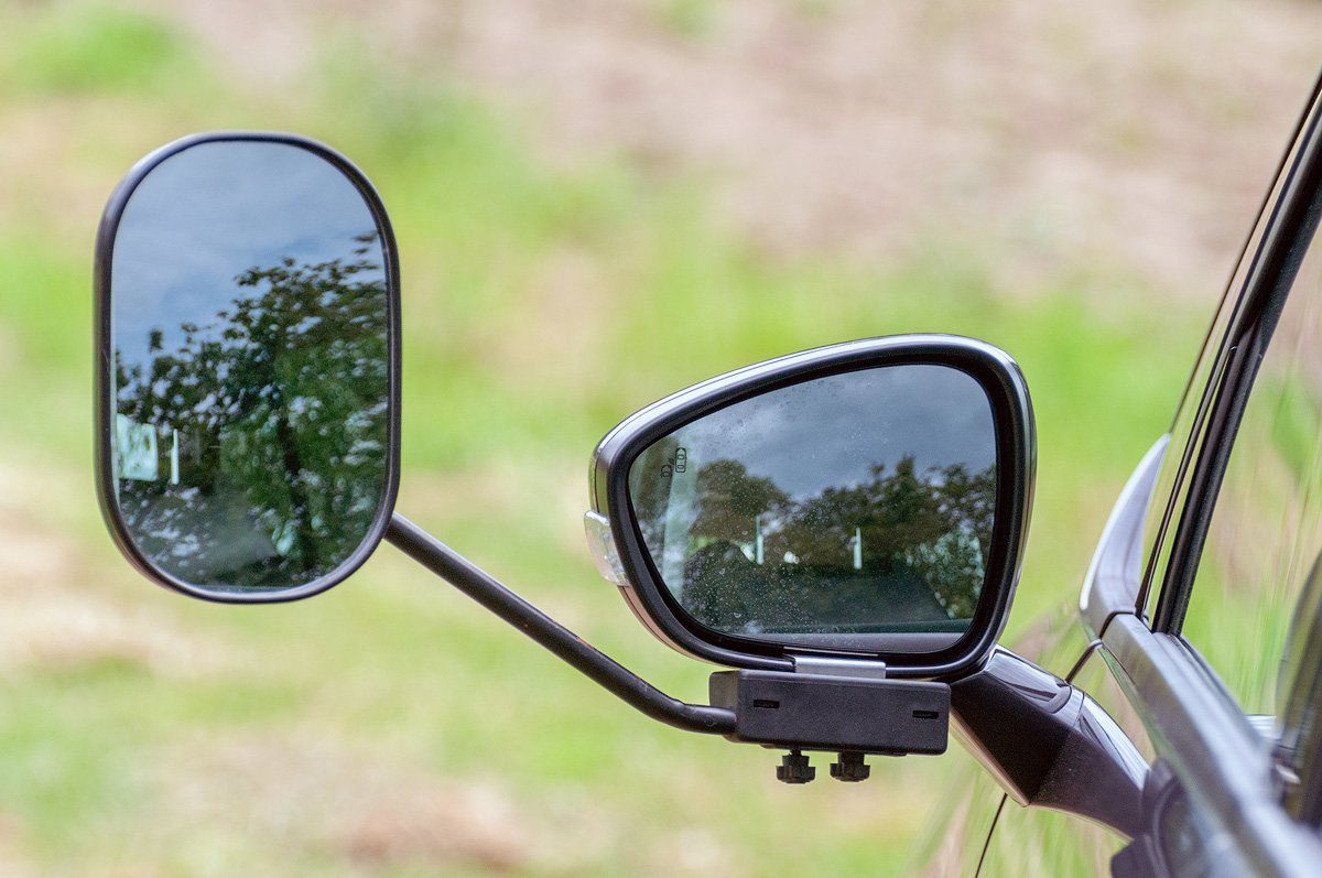 Lusterka do przyczepy