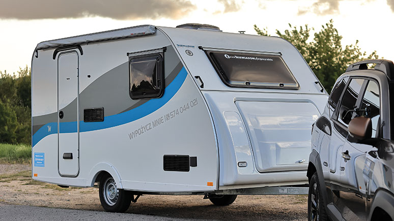 Dziedzictwo krajowej legendy. Przyczepa kempingowa Niewiadów N-Cross 1