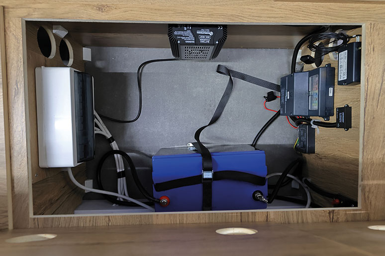 Dziedzictwo krajowej legendy. Przyczepa kempingowa Niewiadów N-Cross 4