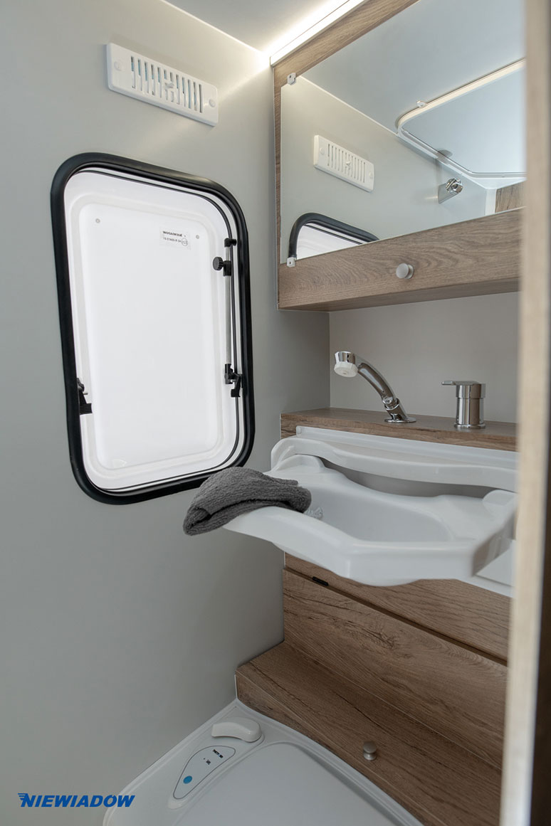 Dziedzictwo krajowej legendy. Przyczepa kempingowa Niewiadów N-Cross 10