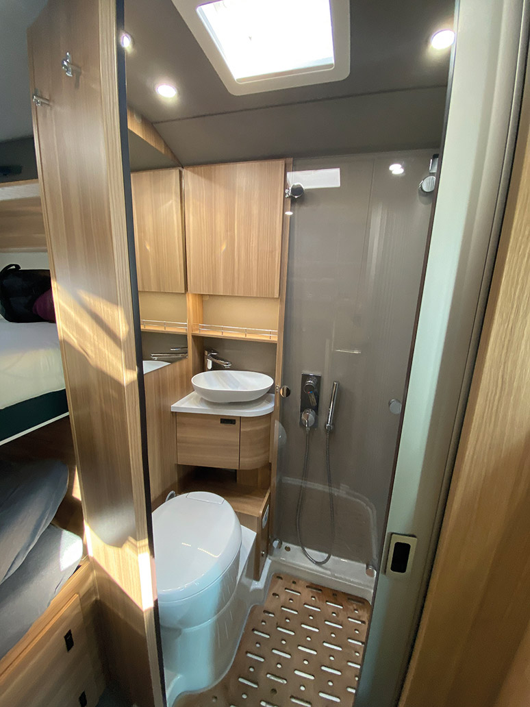 Test Bravia Mobil Swan 599. Czy przetrwa zimę? 11