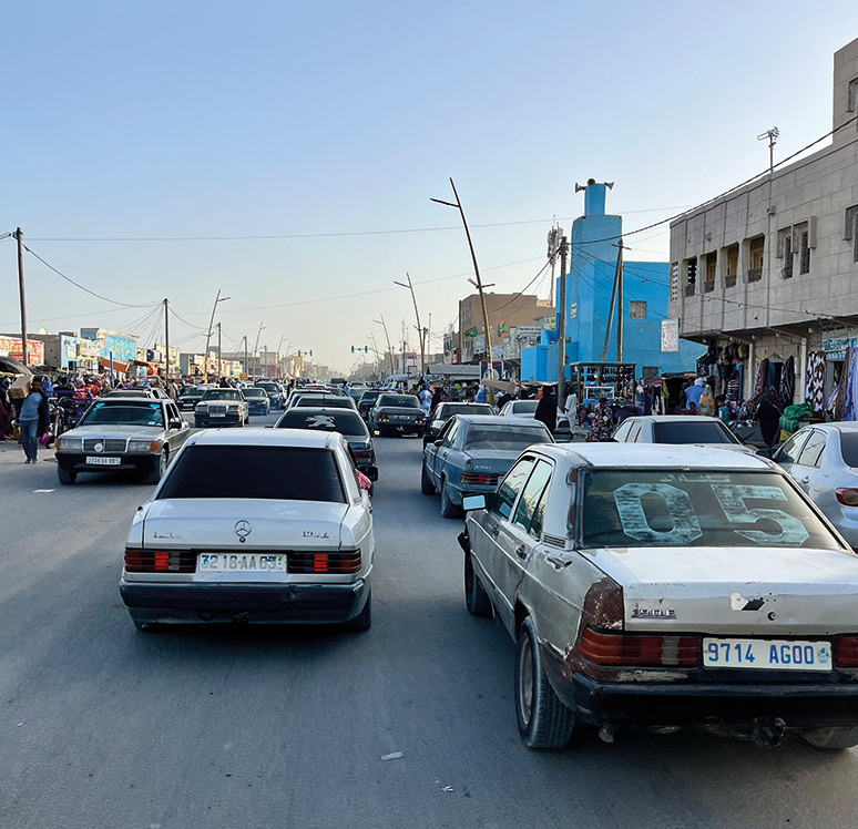 Zima na Saharze w starym kamperze 12