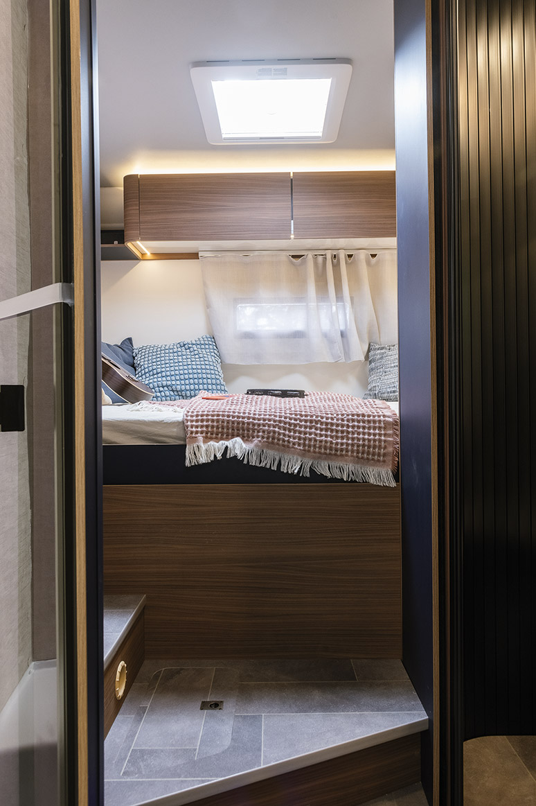 Między funkcją a wygodą. Kampery Rimor na sezon 2026 3