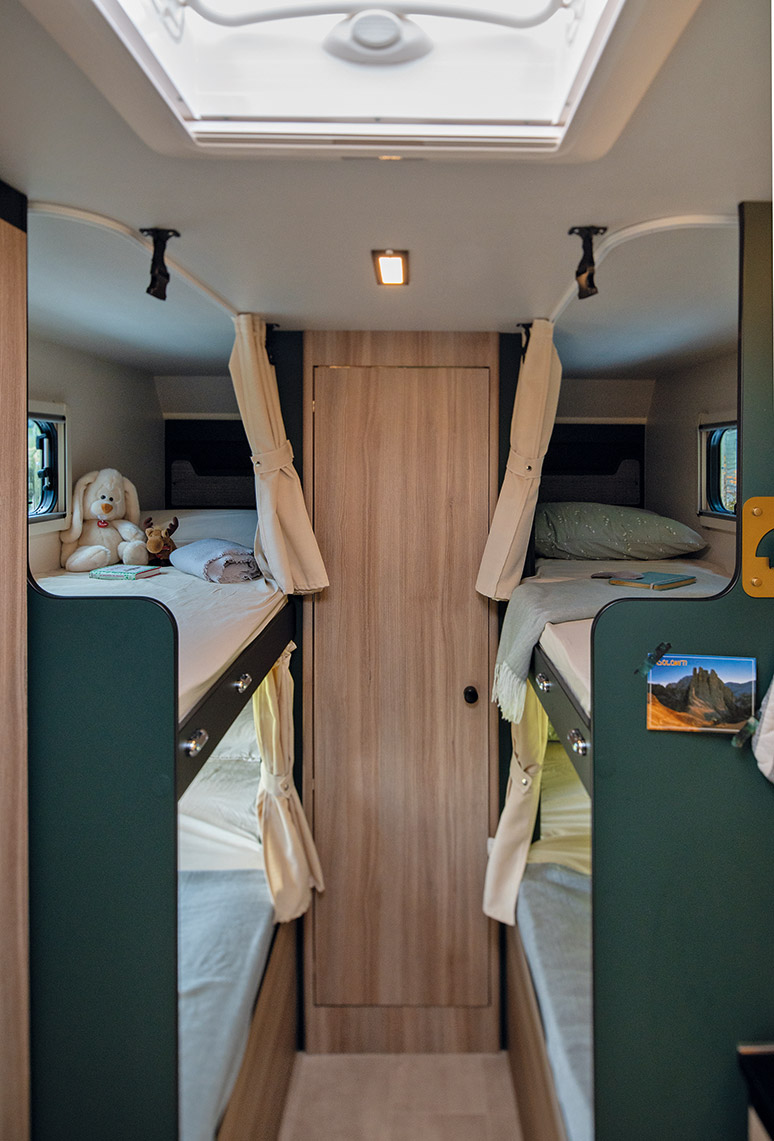 Między funkcją a wygodą. Kampery Rimor na sezon 2026 4