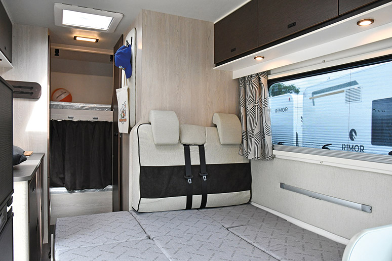 Rimor Ekos. Sztuka caravaningowego minimalizmu 2
