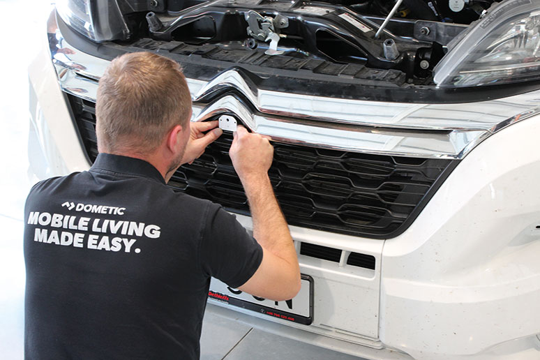 Kamper z funkcją automatycznego