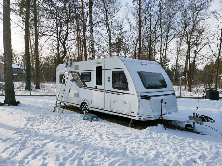 Wyjazd kamperem zimą. Co zabrać? Co robić? 7