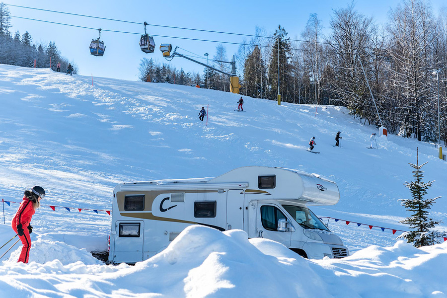 Całoroczne kamperparki w górach