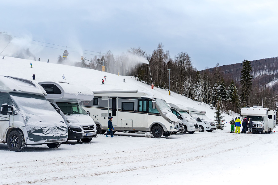 Całoroczne kamperparki w górach